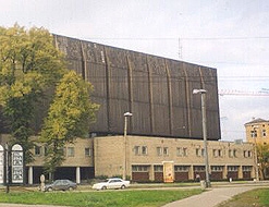 LVA ēka bezdelīgu ielā